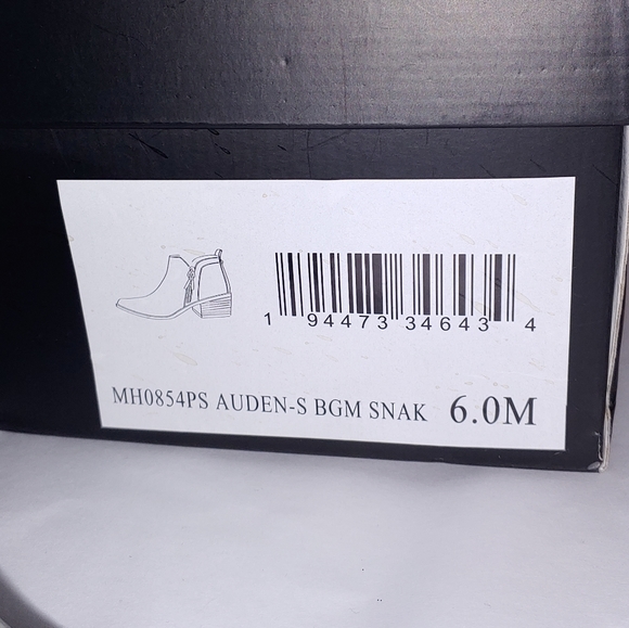 Cute snake skin patterned booties - Picture 6 of 7